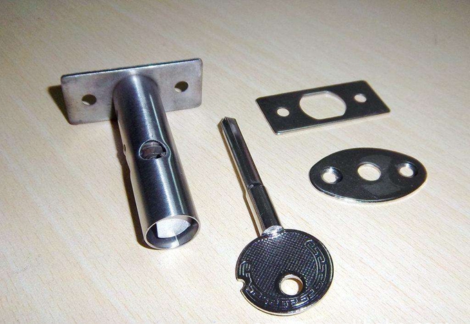 TUBE LOCK